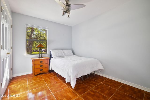 7025 Red Bud Lane, Ocean Springs, MS 39564
