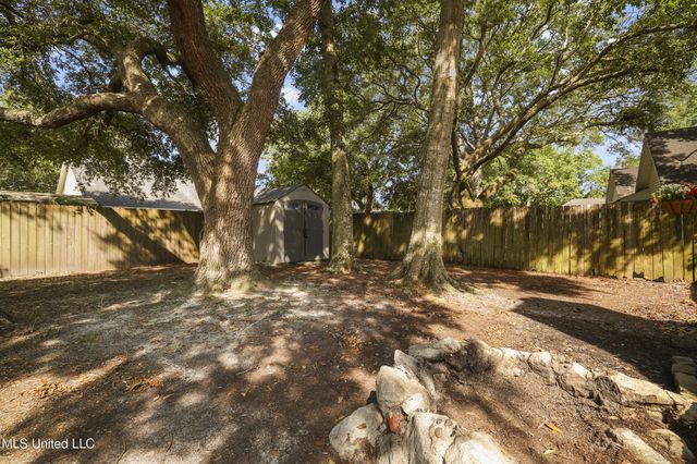 7025 Red Bud Lane, Ocean Springs, MS 39564