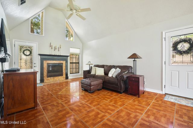 7025 Red Bud Lane, Ocean Springs, MS 39564