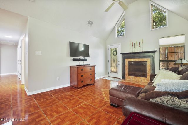 7025 Red Bud Lane, Ocean Springs, MS 39564