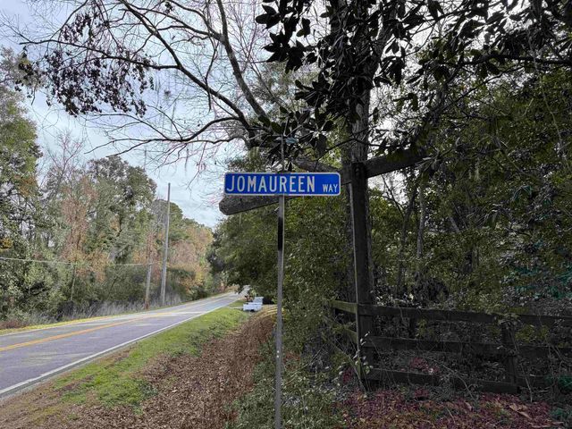 Jomaureen Way, Tallahassee, FL 32309