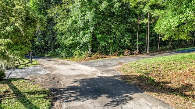 Jomaureen Way, Tallahassee, FL 32309