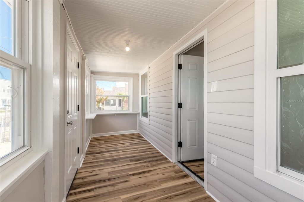 Image 5 of property listing at 708 DAVIS STREET, Daytona Beach, FL 32118