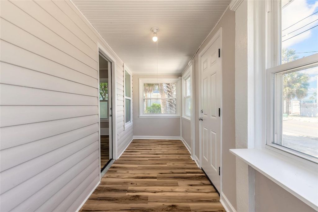 Image 6 of property listing at 708 DAVIS STREET, Daytona Beach, FL 32118