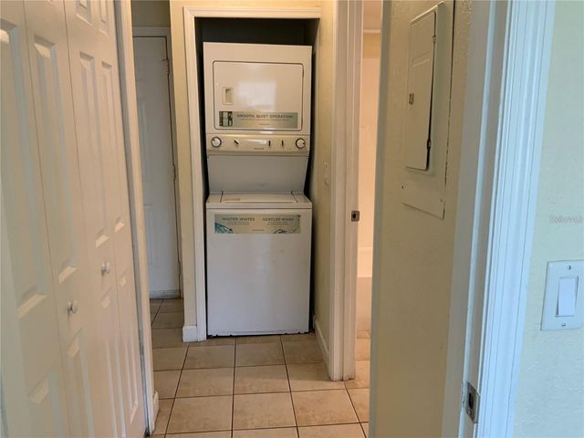 235 RED MAPLE PLACE 235, Brandon, FL 33510