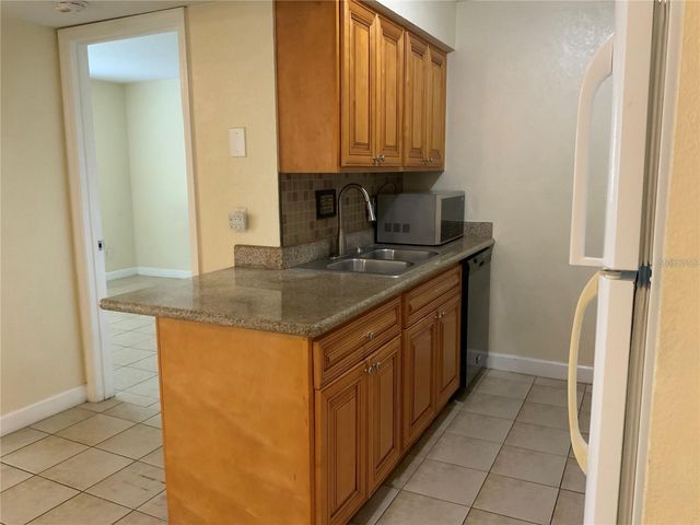 235 RED MAPLE PLACE 235, Brandon, FL 33510