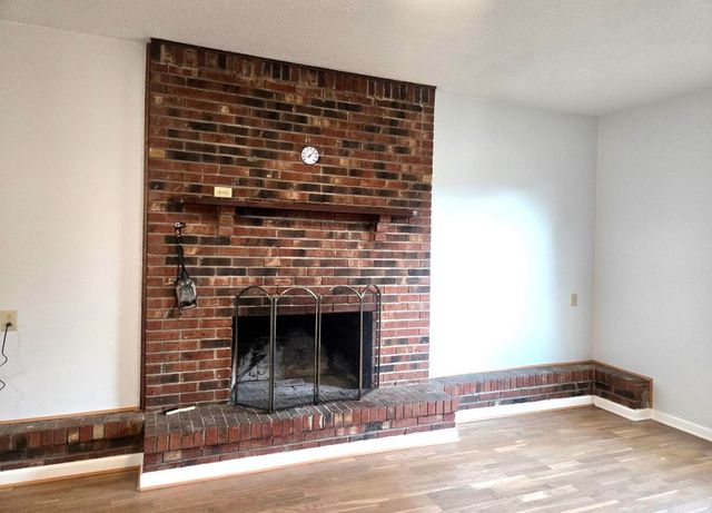 1114 Central Drive, Hixson, TN 37343