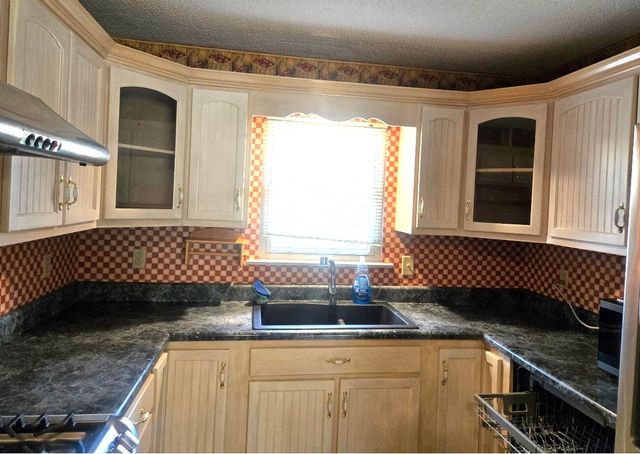 1114 Central Drive, Hixson, TN 37343