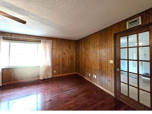 1114 Central Drive, Hixson, TN 37343