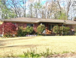1114 Central Drive, Hixson, TN 37343