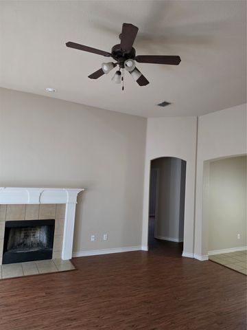 1743 Summerwood Lane, Cedar Hill, TX 75104