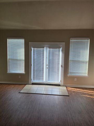 1743 Summerwood Lane, Cedar Hill, TX 75104