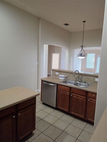 1743 Summerwood Lane, Cedar Hill, TX 75104
