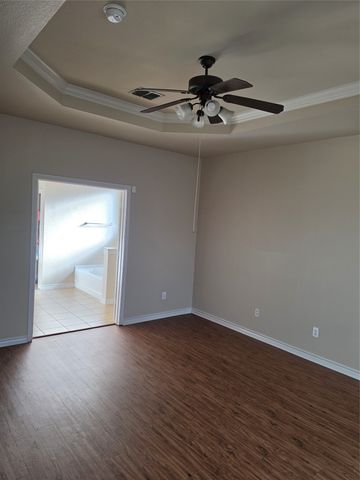 1743 Summerwood Lane, Cedar Hill, TX 75104