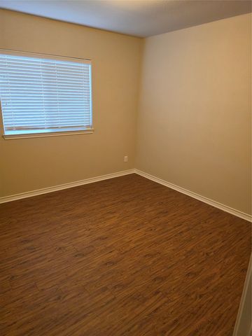 1743 Summerwood Lane, Cedar Hill, TX 75104