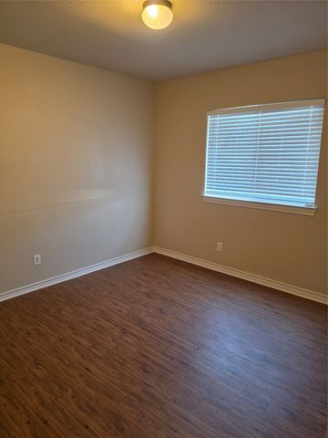 1743 Summerwood Lane, Cedar Hill, TX 75104