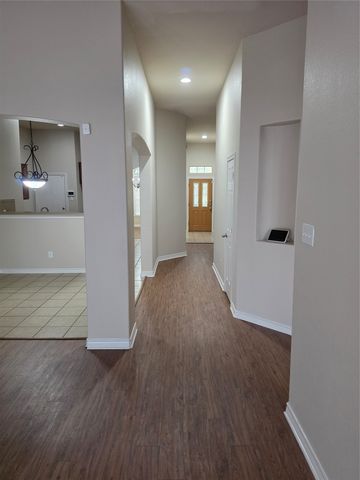 1743 Summerwood Lane, Cedar Hill, TX 75104