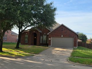 1743 Summerwood Lane, Cedar Hill, TX 75104