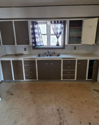 513 1st Street NW, Wadena, MN 56482