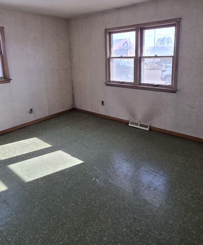 513 1st Street NW, Wadena, MN 56482