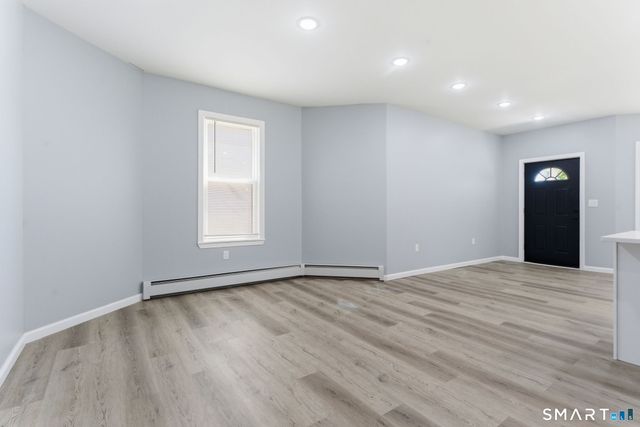 102 Capen Street, Hartford, CT 06120