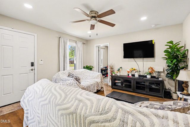 518 E Townsend Street, Dunn, NC 28334