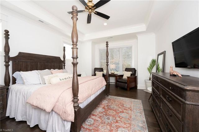 319 Pipers Ridge West W, Winston-salem, NC 27127