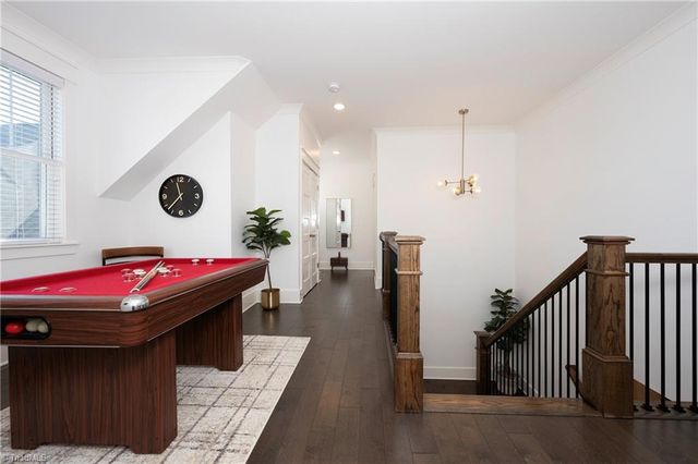 319 Pipers Ridge West W, Winston-salem, NC 27127