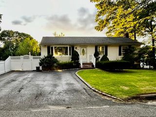 30 Orchard Drive, Farmingville, NY 11738