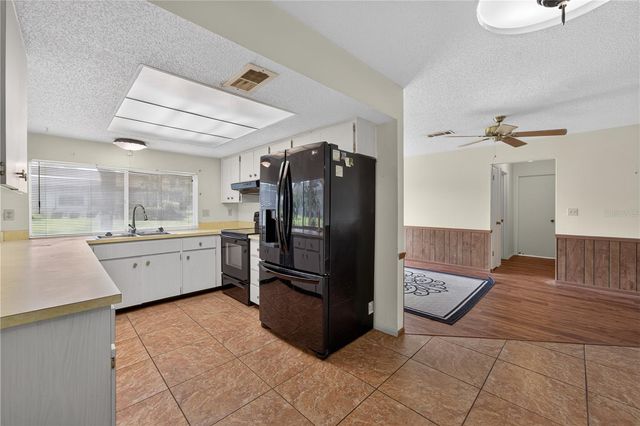 8810 SHOEMAKER LANE, Hudson, FL 34667