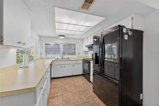 8810 SHOEMAKER LANE, Hudson, FL 34667