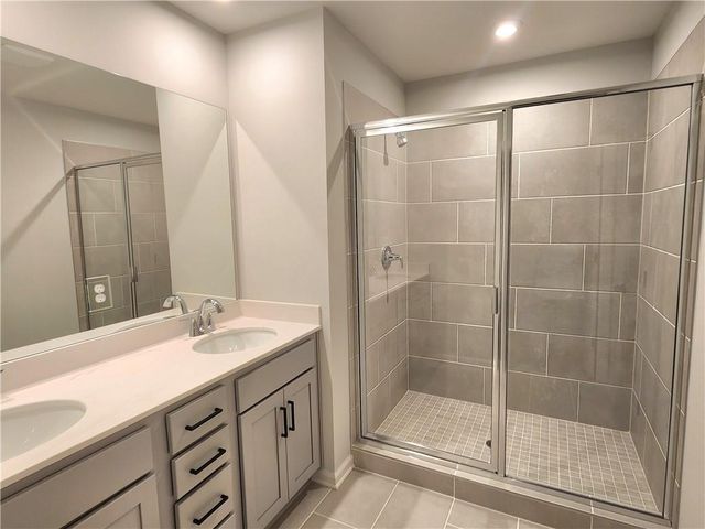 848 Leraes Way, Loganville, GA 30052
