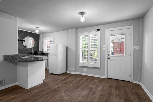 4036 Linden Avenue, Fort Worth, TX 76107