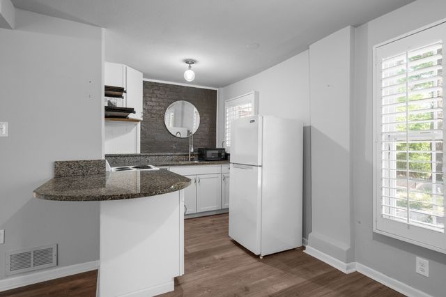 4036 Linden Avenue, Fort Worth, TX 76107