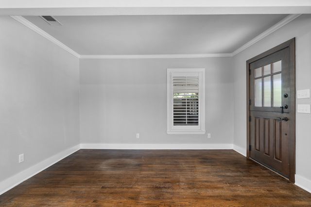4036 Linden Avenue, Fort Worth, TX 76107