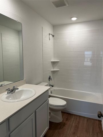 325 Birch Blossom Path, Magnolia, TX 77354