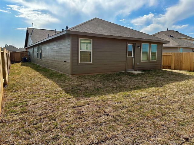 325 Birch Blossom Path, Magnolia, TX 77354