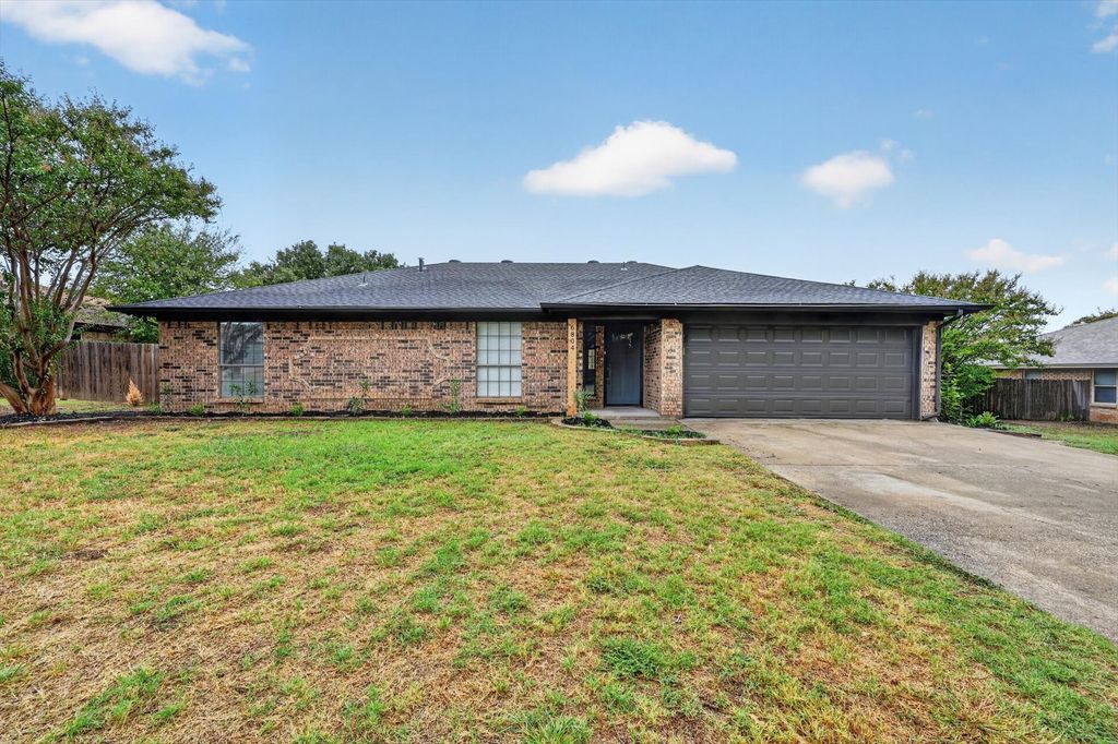 6804 Fair Meadows Drive, North Richland Hills, TX 76182 — exterior