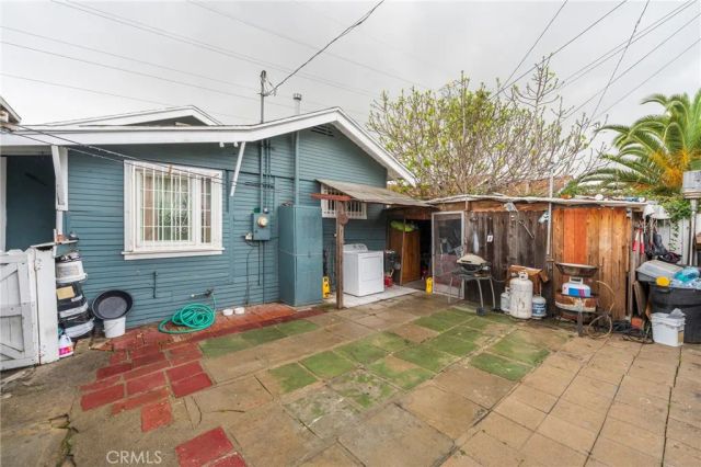 1219 W 98th, Los Angeles, CA 90044