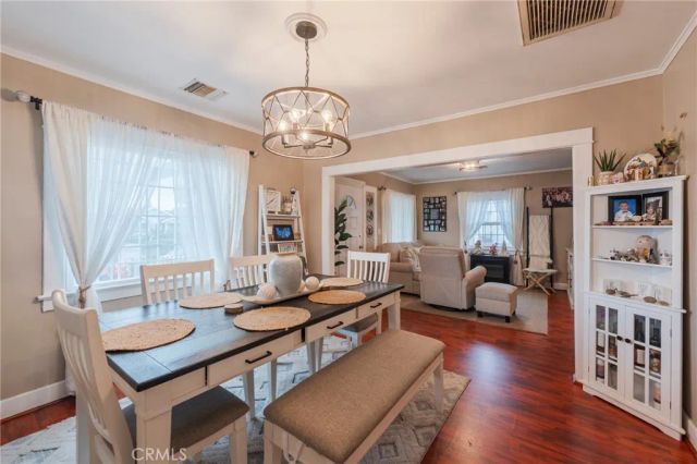 1219 W 98th, Los Angeles, CA 90044