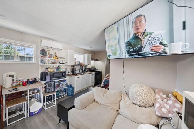 429 19th Avenue N, Texas City, TX 77590