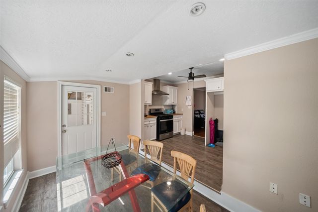 429 19th Avenue N, Texas City, TX 77590