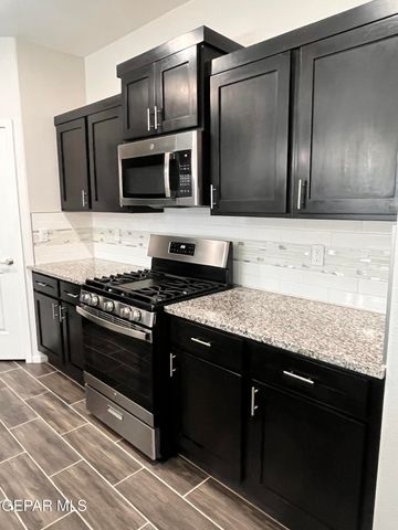 804 BLINGWOOD, El Paso, TX 79928