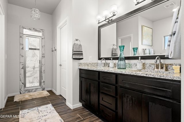 804 BLINGWOOD, El Paso, TX 79928