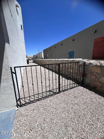 804 BLINGWOOD, El Paso, TX 79928