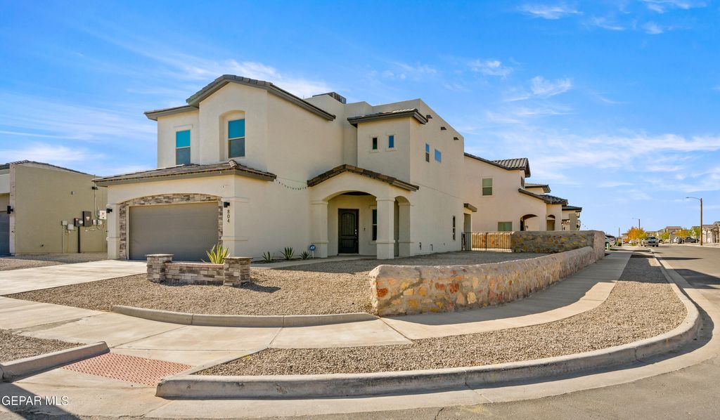 804 BLINGWOOD, El Paso, TX 79928