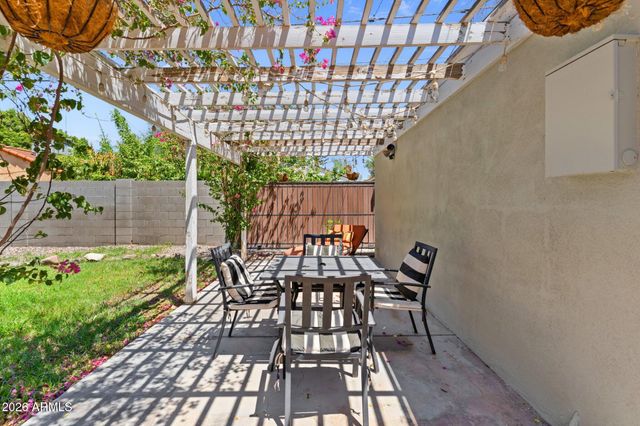 322 W CORONADO Road, Phoenix, AZ 85003
