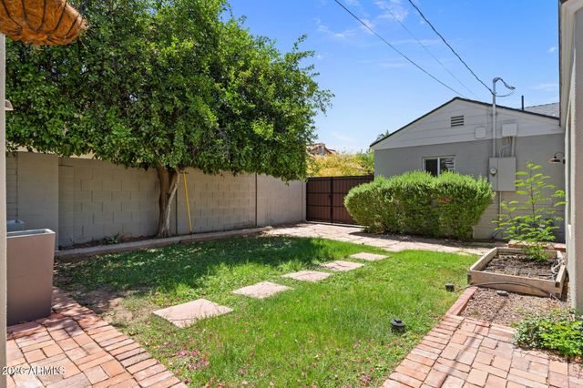 322 W CORONADO Road, Phoenix, AZ 85003