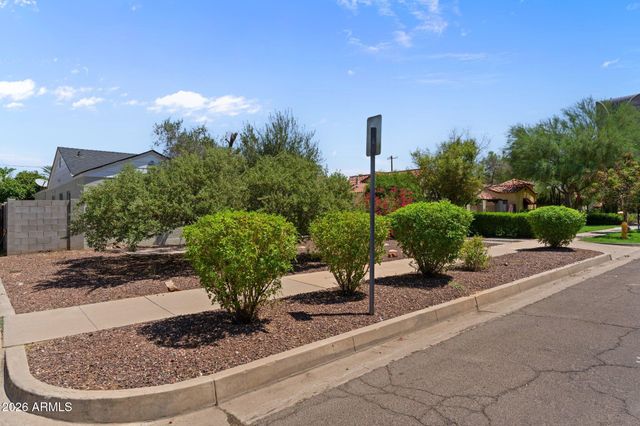 322 W CORONADO Road, Phoenix, AZ 85003