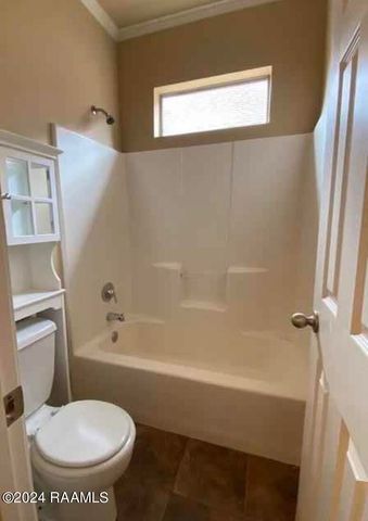 147 Oakbend Drive, Lafayette, LA 70506